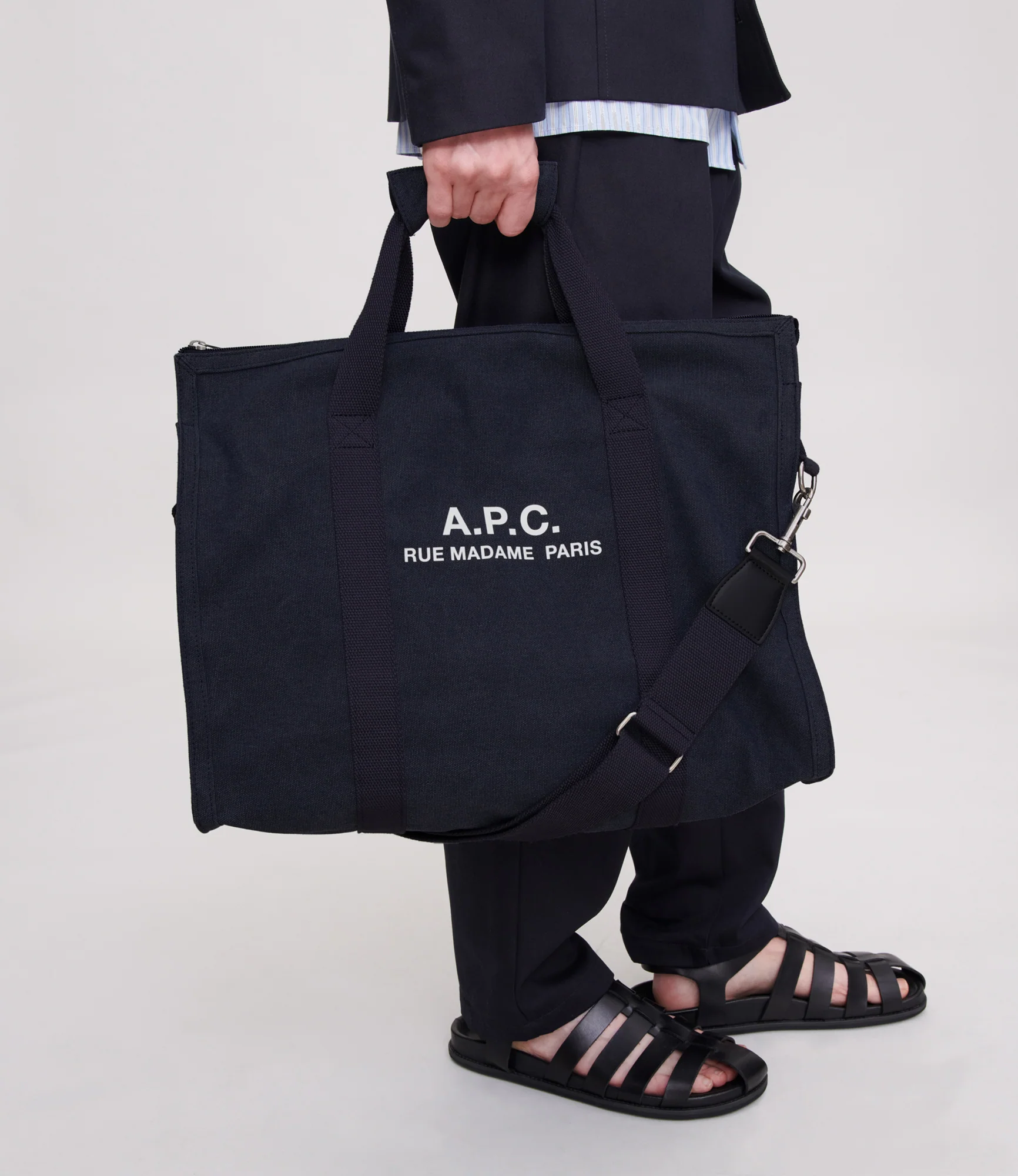 Recuperation gym bag - Image 2